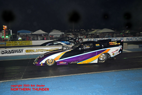 Keith Zimmerer - 'Penny Pincher 02' (near lane) vs 
Kirk Williams - '200 Proof' (far lane)